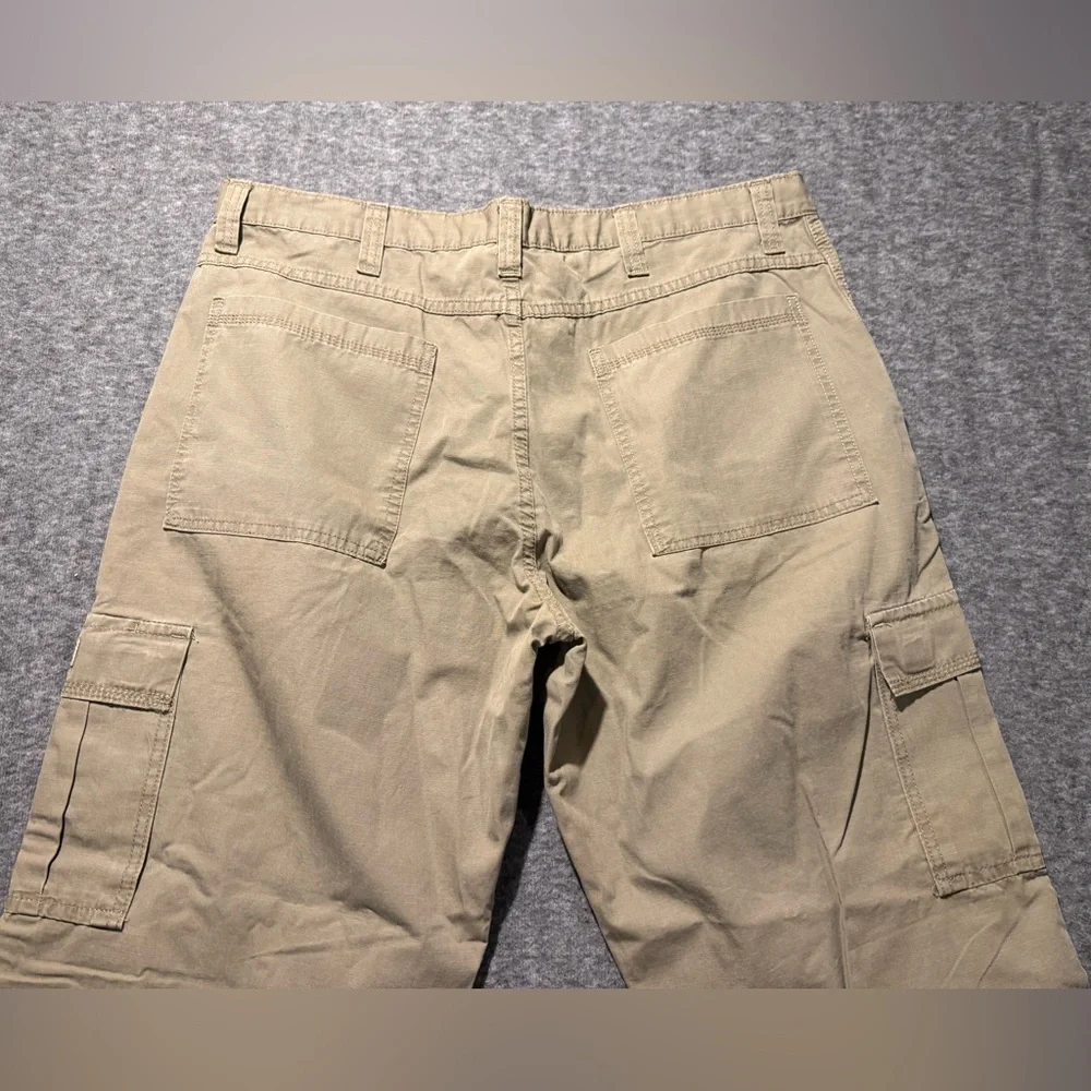 Wrangler Cargo Khaki Pants mens 38x32 tan brown cotton Straight comfort nice!